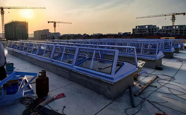 消防城中排烟窗怎么选择尺寸