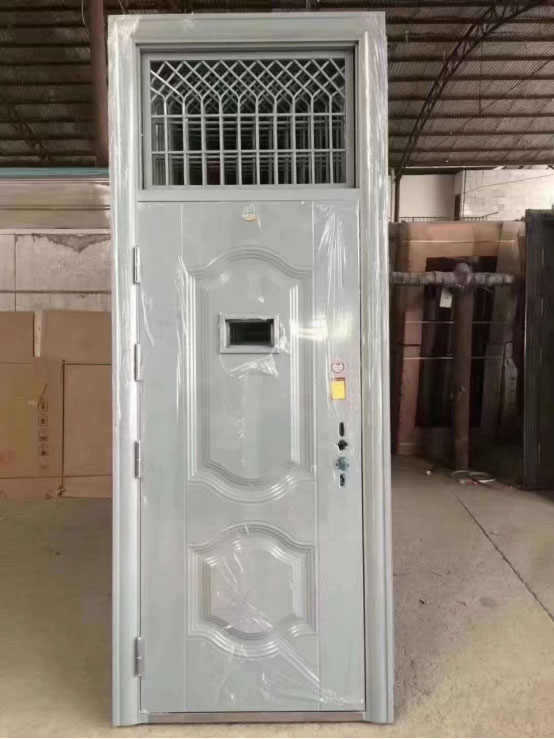 城中学校教室门 城中学校教室门