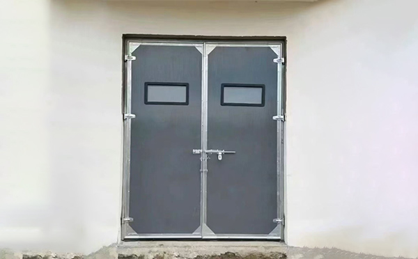 城中工业门在高温作业区域的运行表现