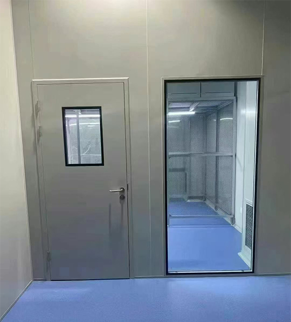 学校教学楼完成城中防火门标准化安装 学校教学楼完成城中防火门标准化安装