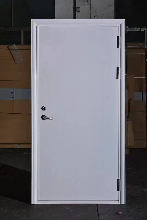 社区活动中心加装城中防火门保障居民安全